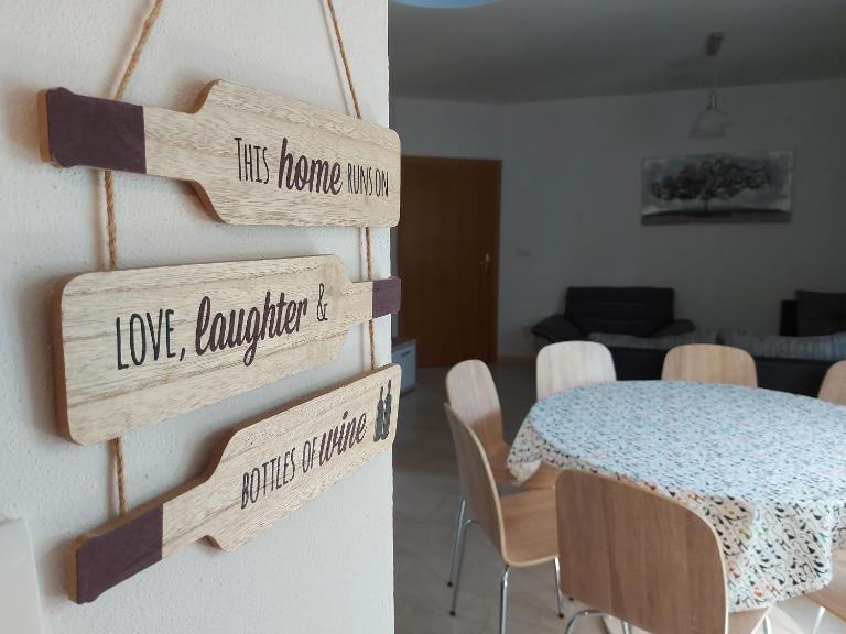 Apartmani Ciprijan - B&B Ražanac