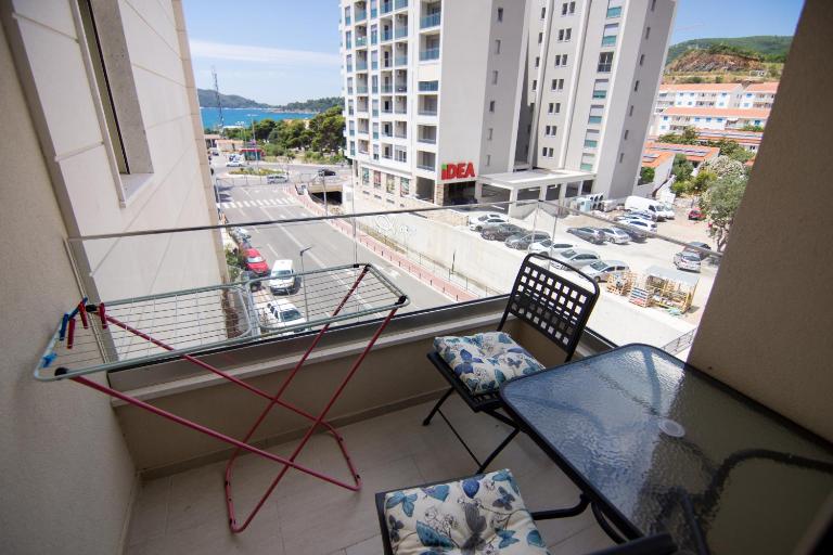 Apartments Milica - B&B Bečići