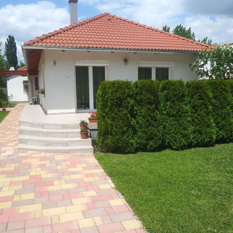 Holiday home in Keszthely - Balaton 39648 - Bed and Breakfast Keszthely