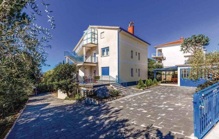 Apartment in Crikvenica 38031 - B&B Cirquenizza