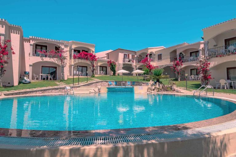 Holiday Homes in Badesi 27283 - B&B Badesi