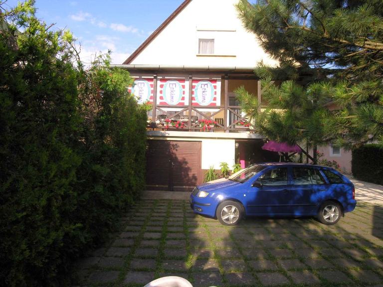 Holiday home in Balatonlelle 34886 - B&B Balatonlelle