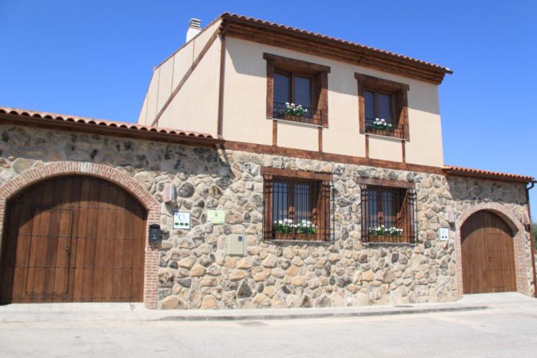 Casa Rural El Olivar de Valdefuentes - B&B Valdefuentes
