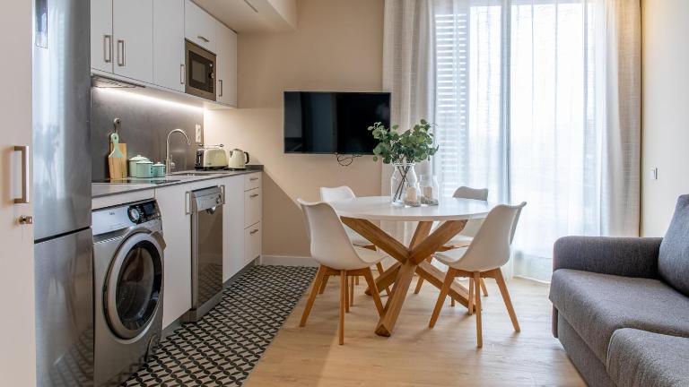 Barcelona Touch Apartments - Progres - B&B L'Hospitalet de Llobregat