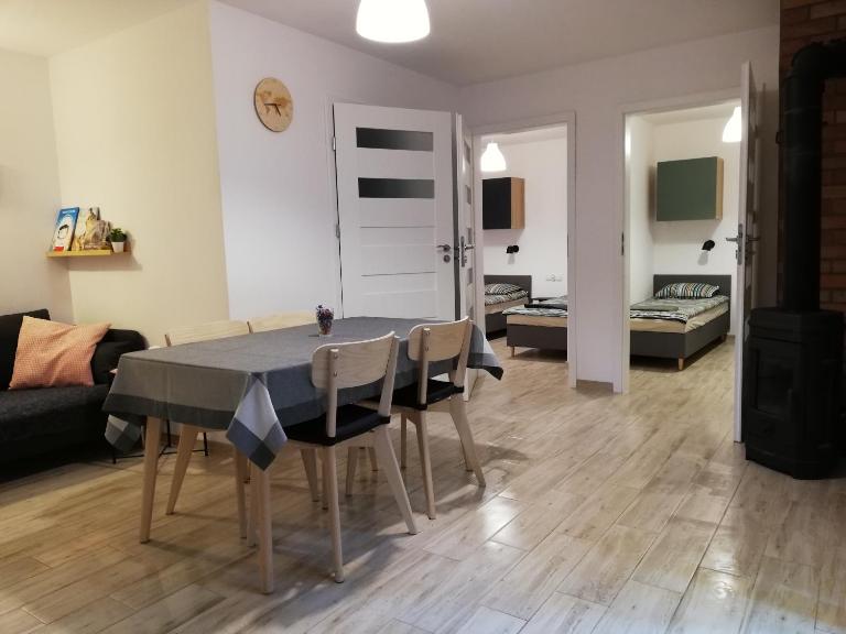 Domek nad jeziorem 7 - Ferienwohnung Kamienica Królewska