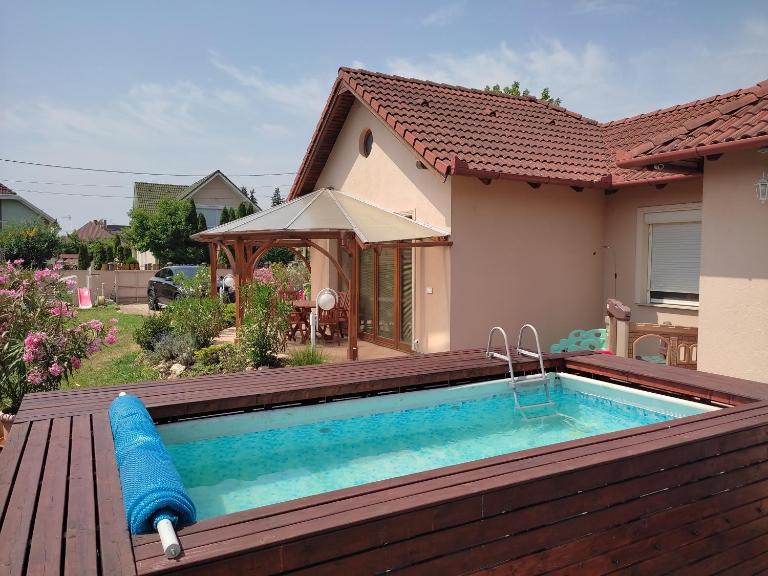 Aqua Azur Apartman - B&B Hajdúszoboszló