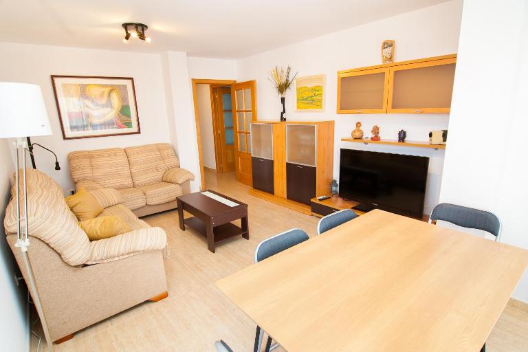 Apartamento de 4 dormitorios a tan sólo 2,5 km de la Playa San Juan - B&B Sant Joan d'Alacant