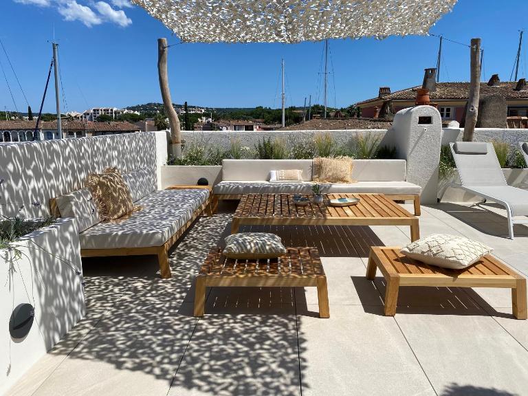 Lostane - Villa sur le toit - B&B Grimaud