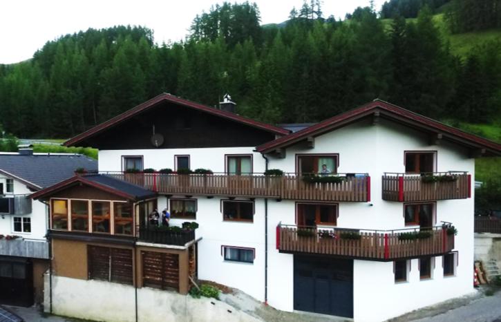 Pension Sonnleitner - B&B Heiligenblut am Großglockner