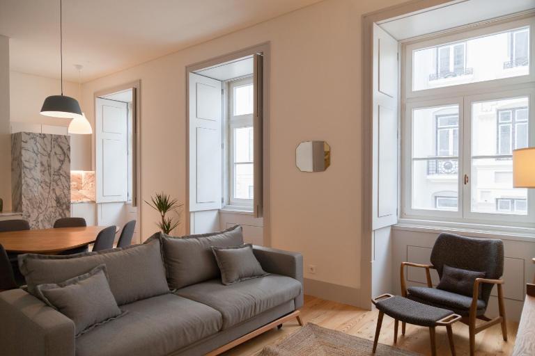 FLH Downtown Modern Art Flat - Ferienwohnung Lissabon