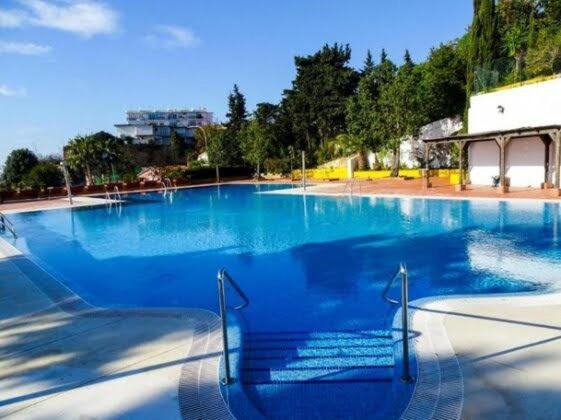 Apartment Armenka Duquesa - Ferienwohnung Torremolinos