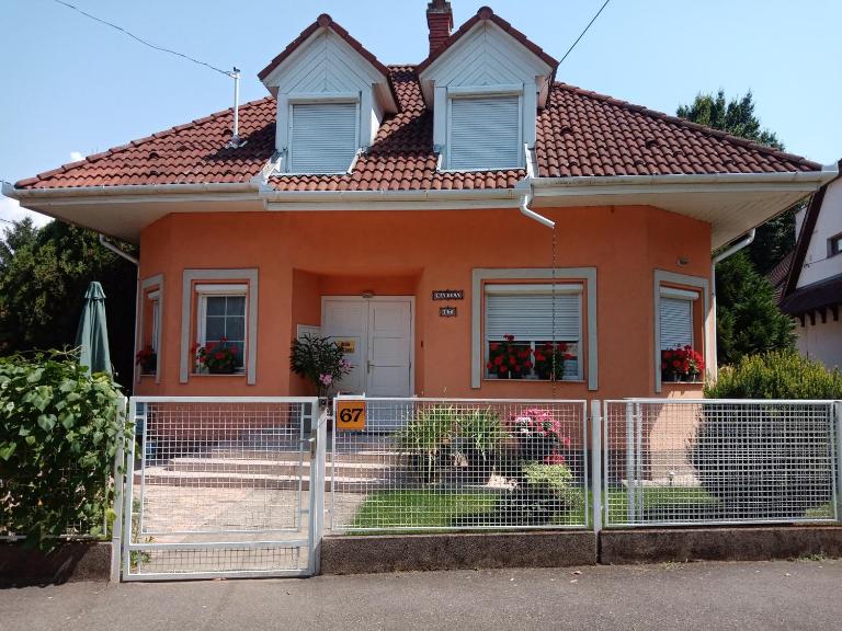 Marika Apartman - Ferienwohnung Hajduszoboszlo
