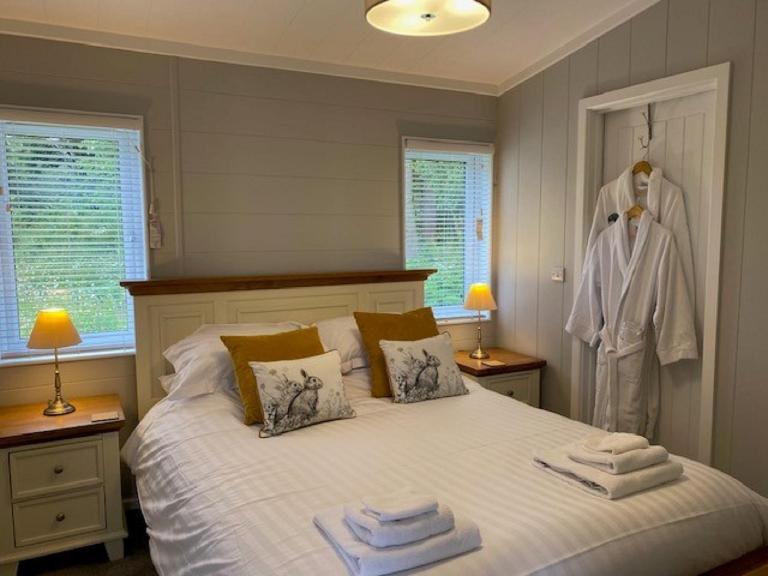Hollicarrs – Sunflower Lodge - B&B York