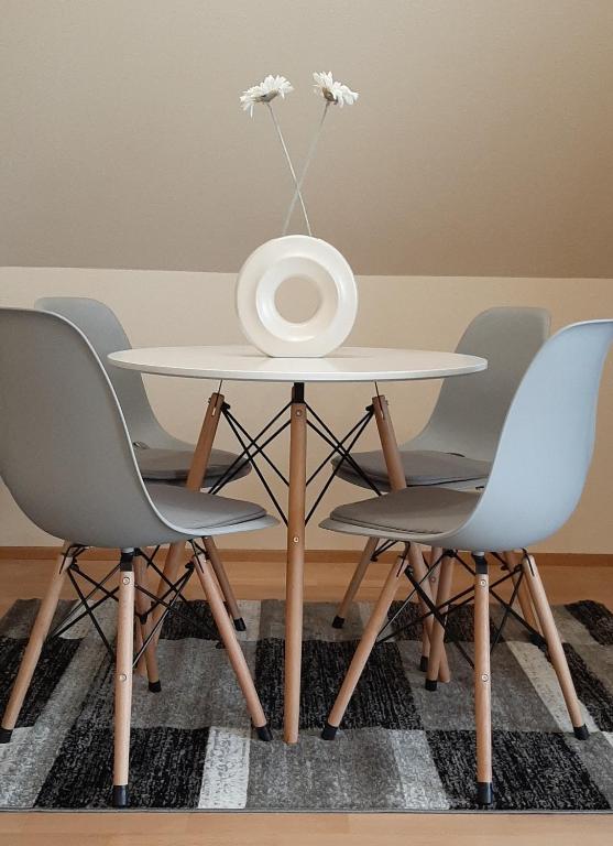 NAPKŐ APARTMAN - Ferienwohnung Ödenburg