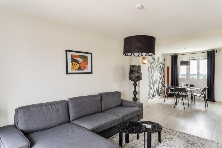 Blanche de Castille- Rond point de Paris - B&B Nantes