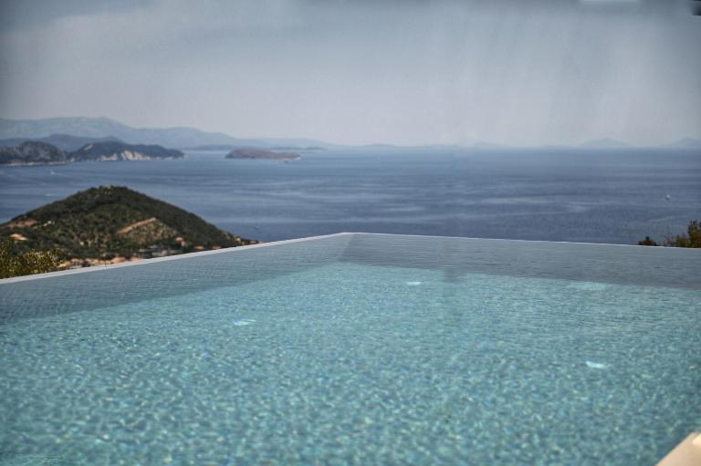 Blooms of Sivota Bay - Luxury villas with private heated pool - Bed and Breakfast Sývota