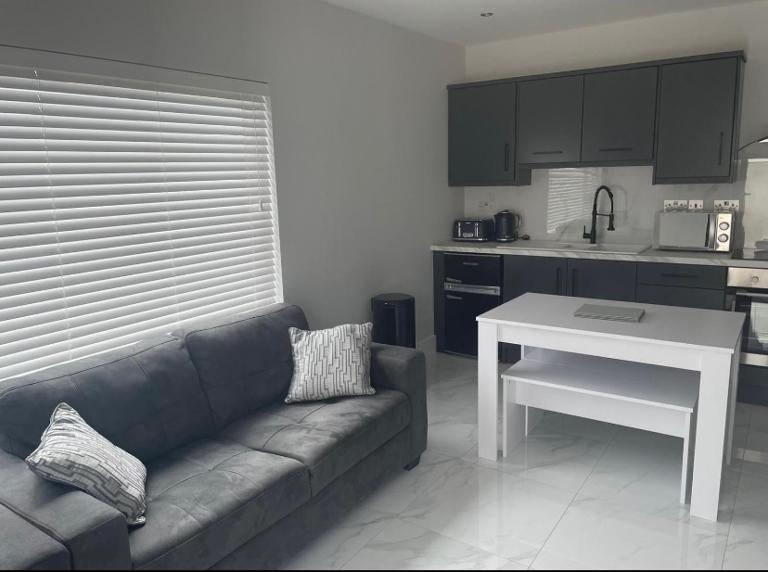 Apt 3, Lisvarna House - B&B Buncrana