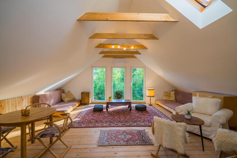 Szellősréti Vendéglak - Ferienwohnung Bálványos