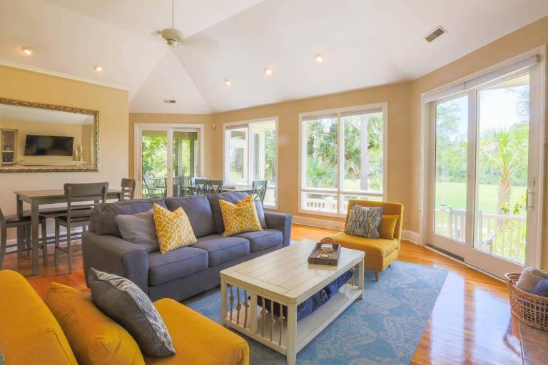 Fairway Five Clubhouse - B&B Kiawah Island