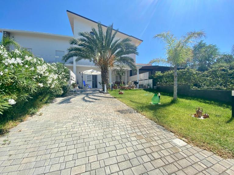 VILLA OASI a 50 mt dalla spiaggia - Chambres d'hôtes Alcamo Marina