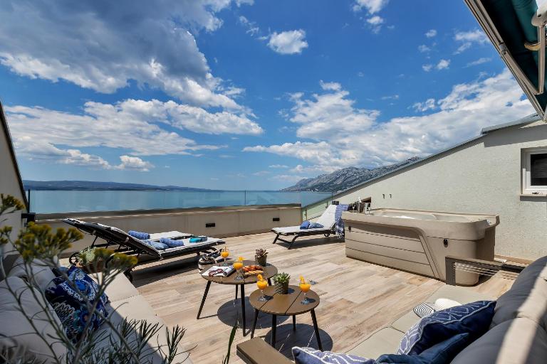 Apartments Vranjes Deluxe - Chambres d'hôtes Brela