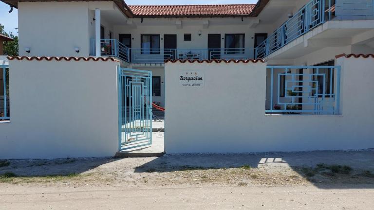 Turquoise - B&B Vama Veche