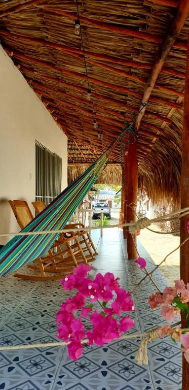 Cabañas La Cuchita RNT 61621 - B&B Coveñas