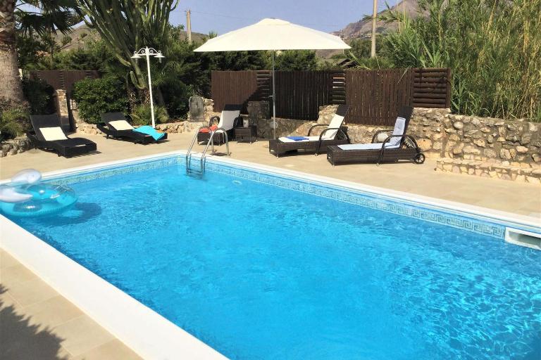 Villa Isabella - Bed and Breakfast Castellammare del Golfo