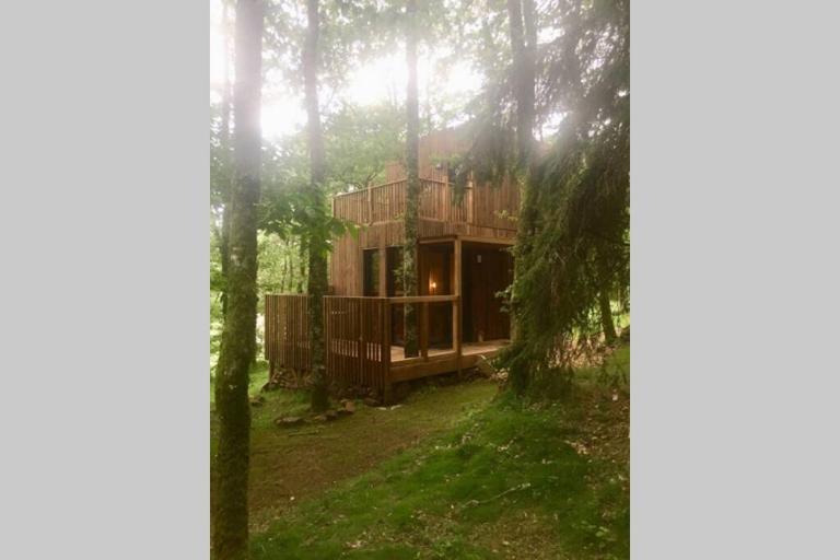 Adorable Cabane dans un espace boisé - Chambres d'hôtes Saint-Junien