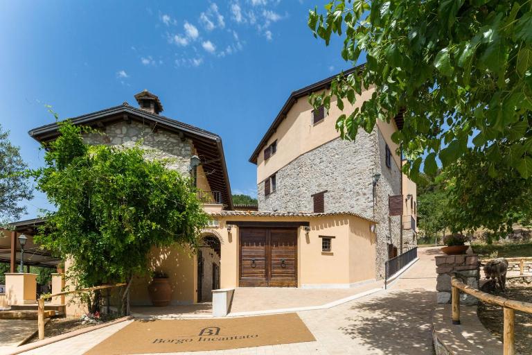 Borgo Incantato Spoleto - B&B Pompagnano