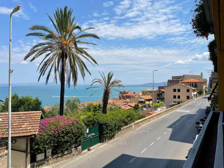 Fiore's house - B&B Porto Santo Stefano