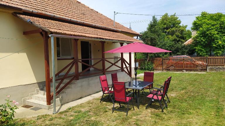 Öregakác Vendégház - B&B Tiszaladány
