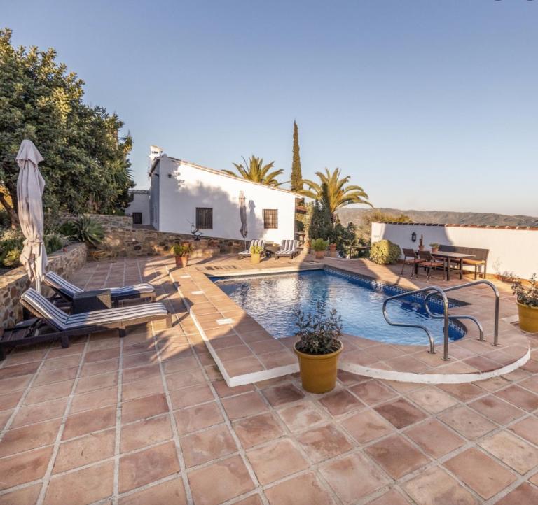 Casa Algarrobo by Rosas Cantares - B&B Pizarra