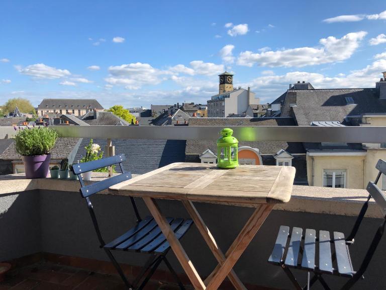 Luxembourg city appartement 105m2 with balcony - Bed and Breakfast Luxemburg
