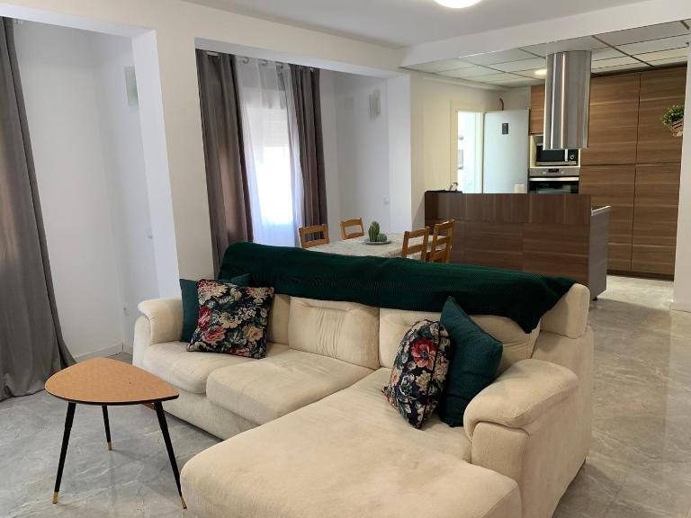 Piso Badajoz - B&B Albacete