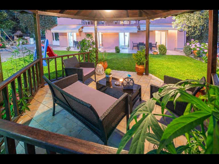 Villa Rania - B&B Skála Rachoníou