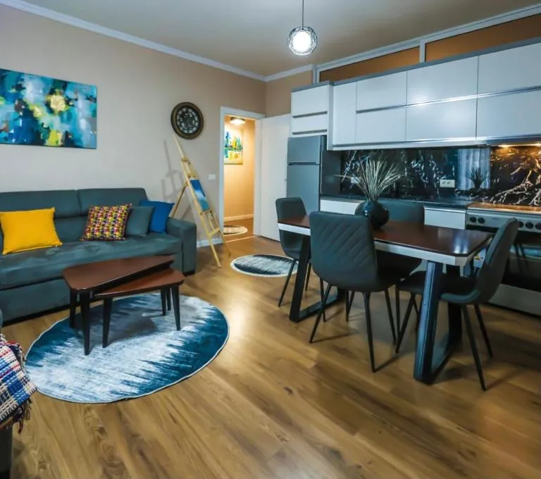 Edea's Apartment - B&B Korçë