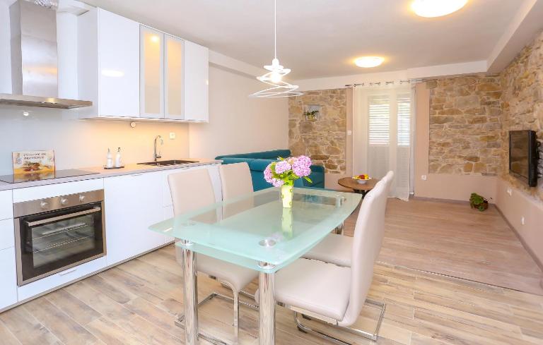 Apartment Dvor - B&B Spalato