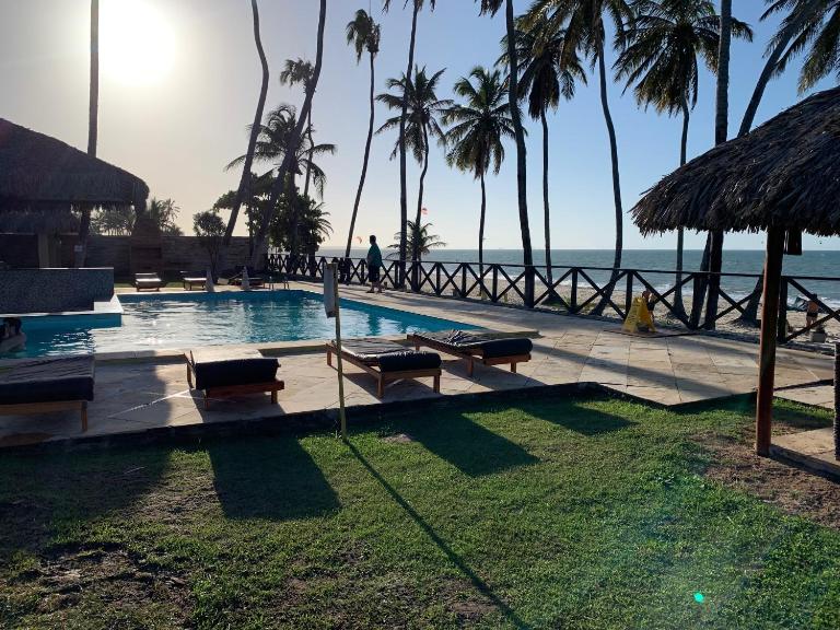 Condomínio com vista para o Mar e Piscina no CUMBUCO- AP 106 - Ferienwohnung Caucaia