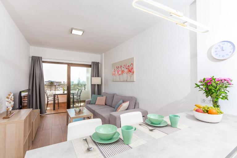 Iguazu TIR24 Top Floor Apartment - B&B Playa del Ingles