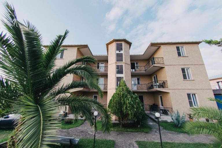 Nika Inn Kobuleti - B&B Kobuleti