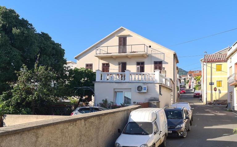 Apartments and Rooms Mazuranic - Bed and Breakfast Novi Vinodolski