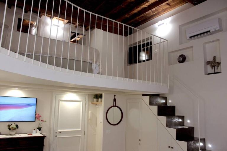 Art Apartment Santa Croce Suite - Ferienwohnung Florenz