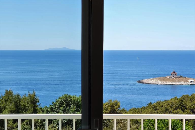 Al Mar - ZF Hvar - B&B Lesina