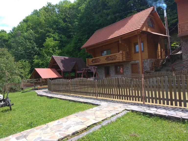 Садиба у Льотчика - B&B Poliana