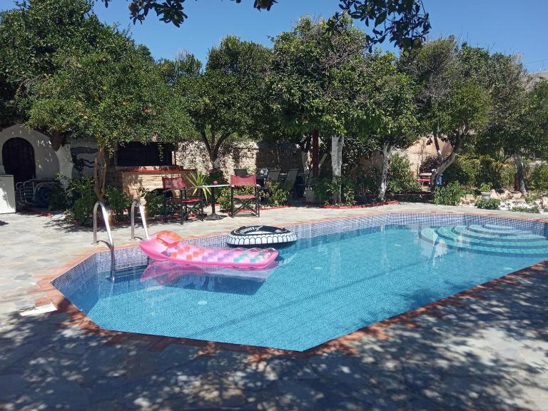 Εlegant Villa Liakos - B&B Pigi