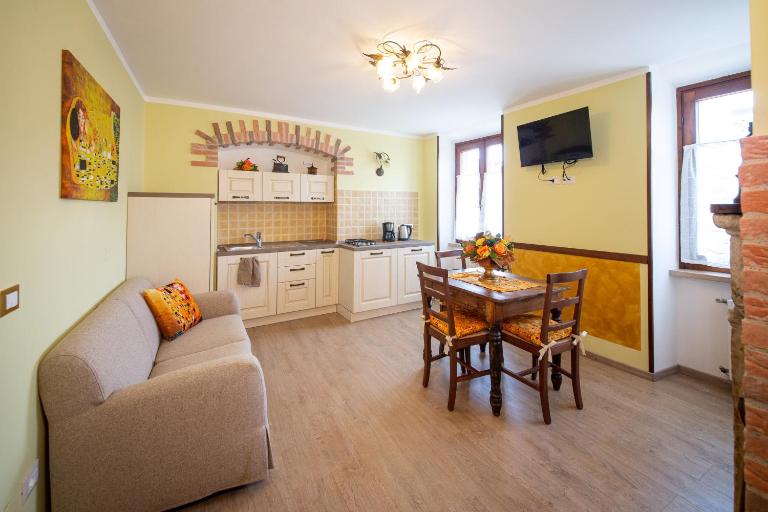 KLIMT HOUSE - Ferienwohnung Torri del Benaco