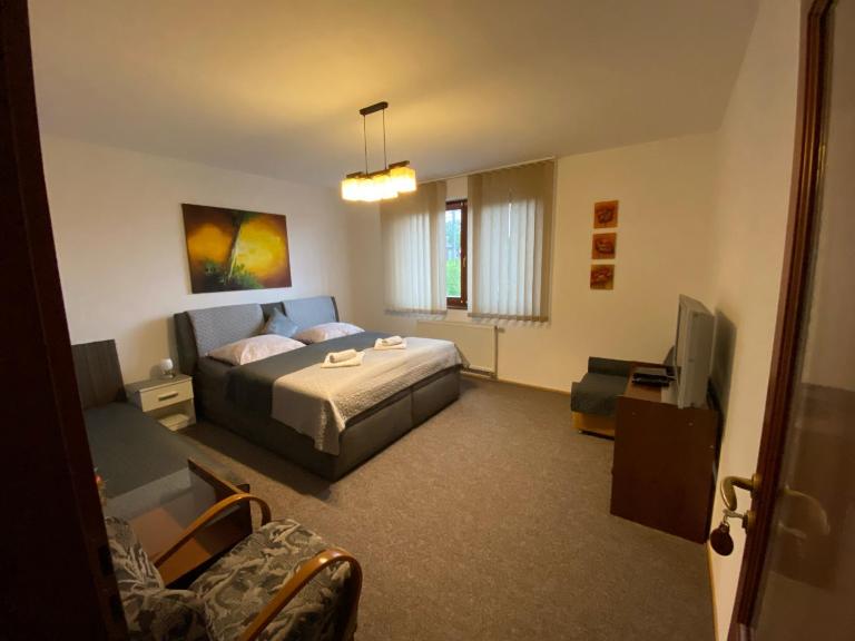 Brezno 2 izbovy Apartman Sabi - B&B Brezno