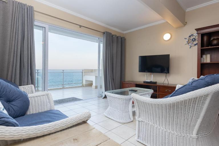 Pebble Beach 3 (Family Only) - B&B Ballito