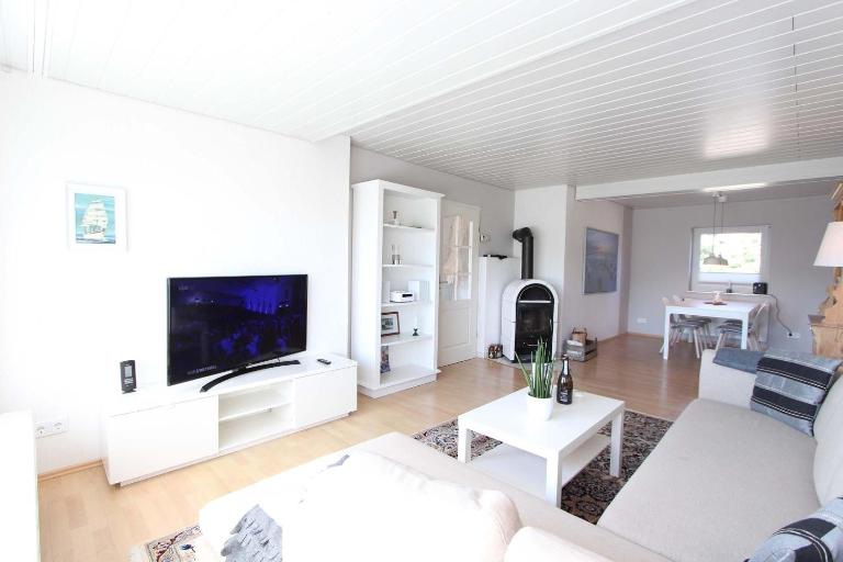 Haus Hahn Gorch-Fock-Weg 7 - Bed and Breakfast Kellenhusen